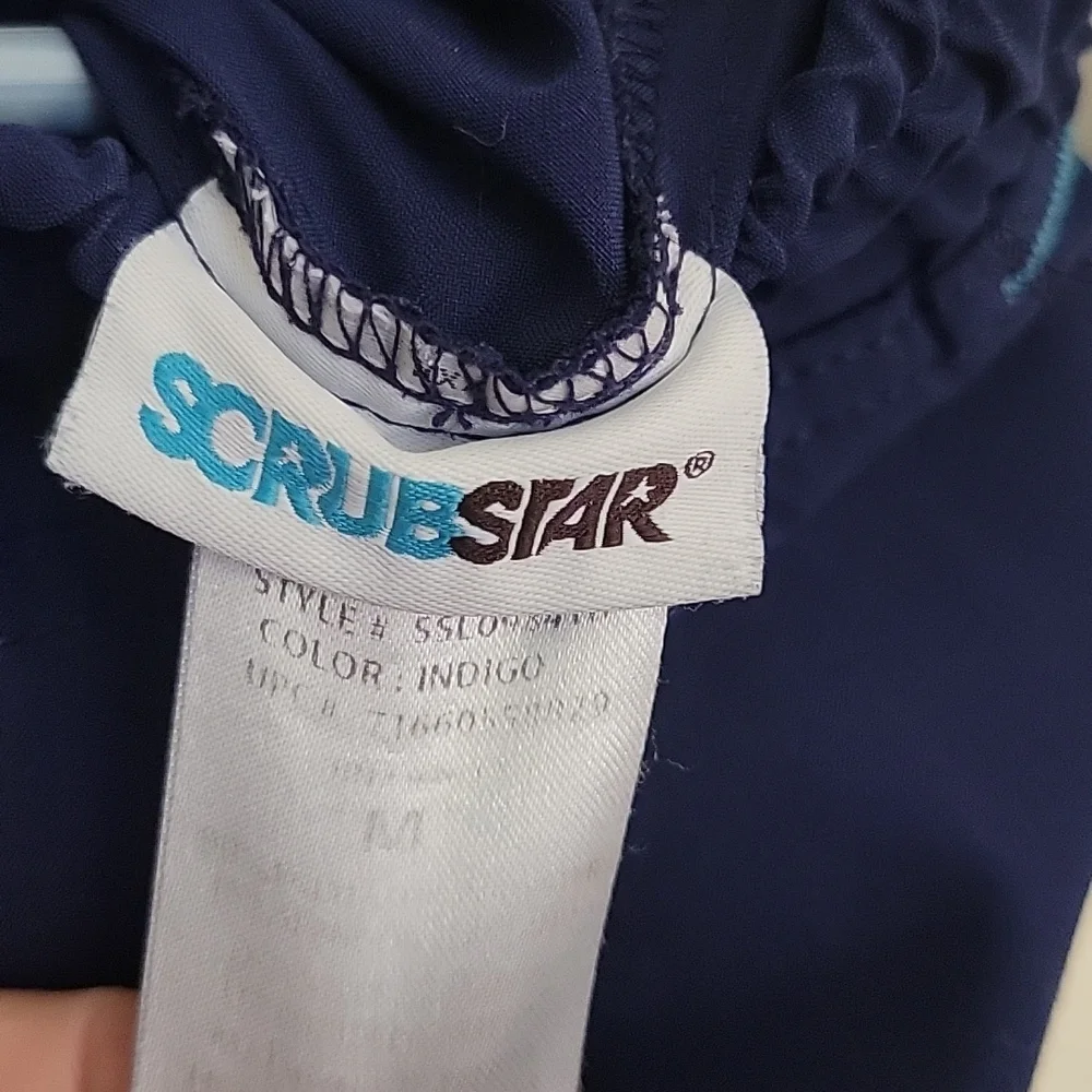 Scrub Set - Picture 5 of 7